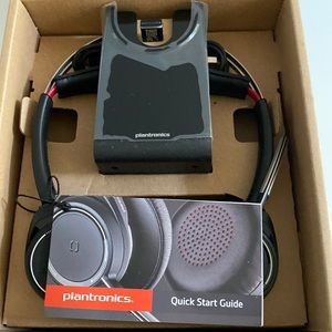Plantronics voyager focus headset